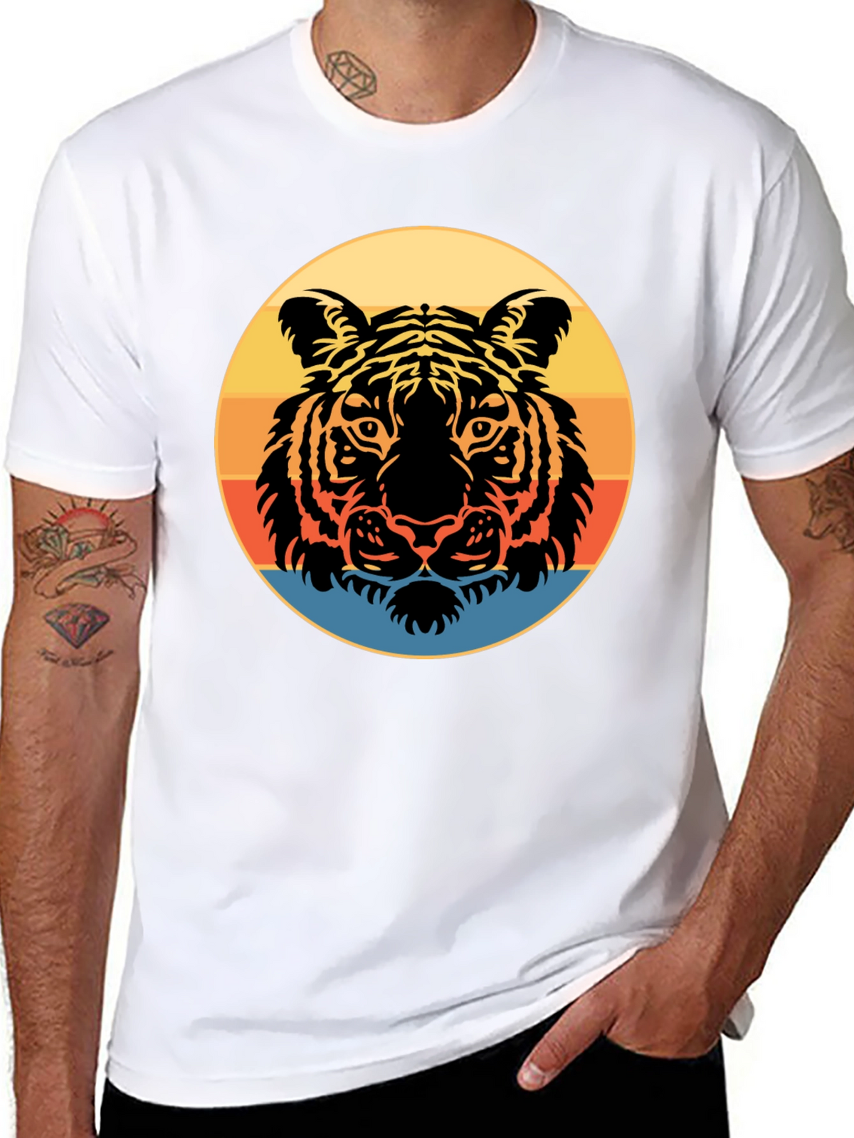 Retro Tiger Graphic Tee - Stylish Mens Black T-Shirt