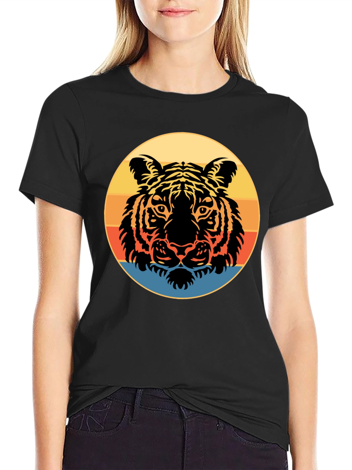 Retro Tiger Graphic Tee - Stylish Mens Black T-Shirt