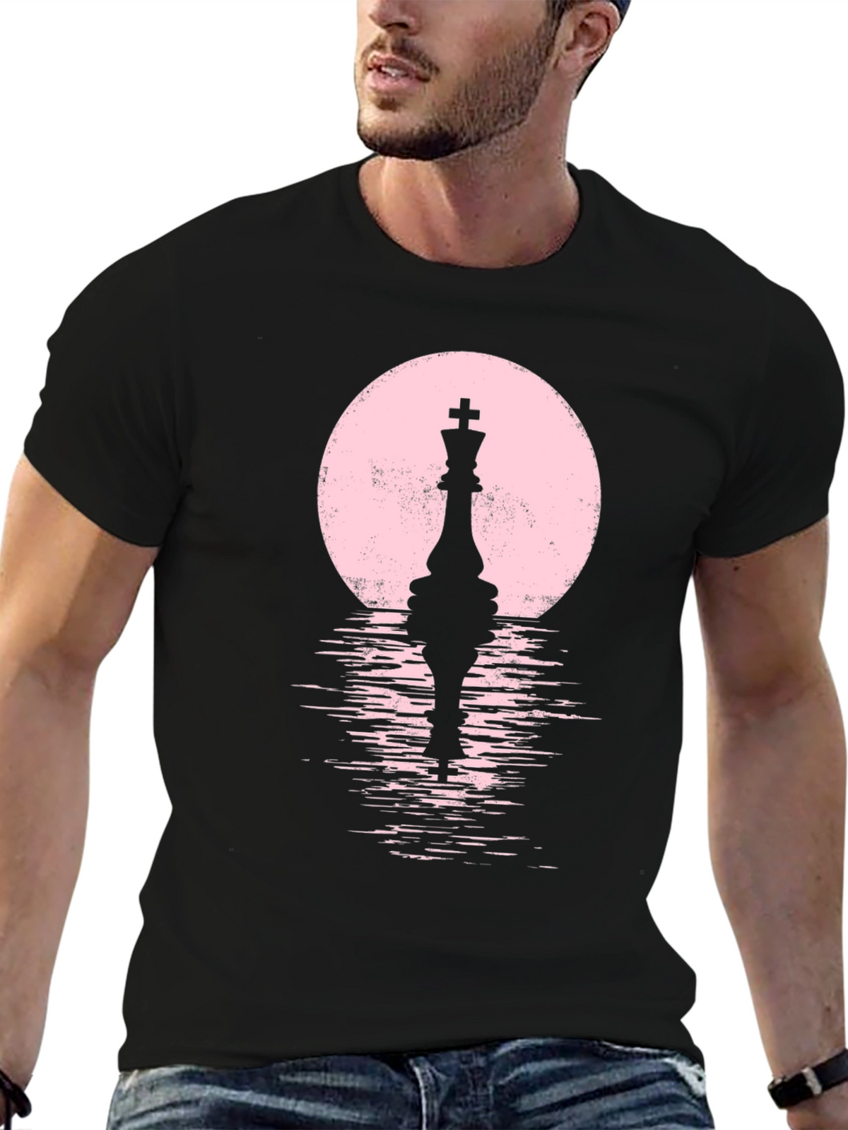 Chess King Graphic Tee - Stylish Black T-Shirt